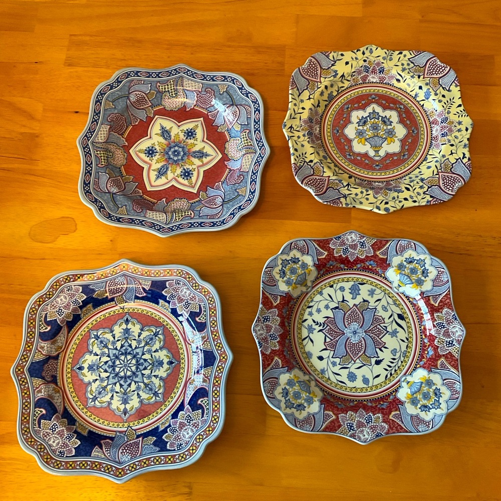 Set of 4 Decorative Floral Plates - Kashmir by Spode